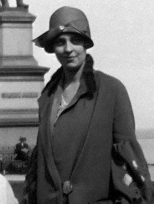 Queen of the Bridge wasn't really a beauty contest, but Ruby Treutel would have fared well on that count.