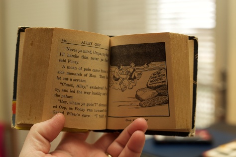 Big Little Books had text on the left-facing pages and illustrations on the right pages.