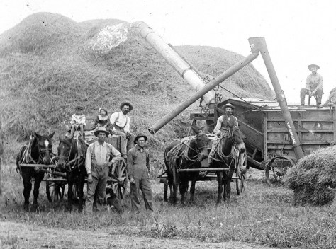 Another detail section of the Library of Congress image. Note the hand-drawn grain coming from the thresher chute.